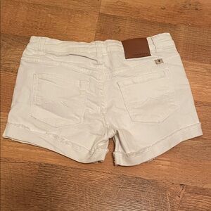 Lucky Brand 🤍 White Low Rise Jean Shorts Size 14